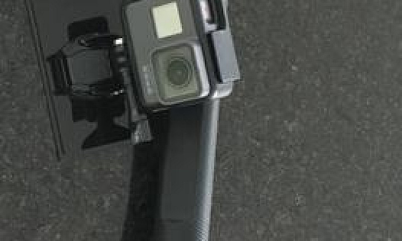 Go Pro Hero 5 Black...