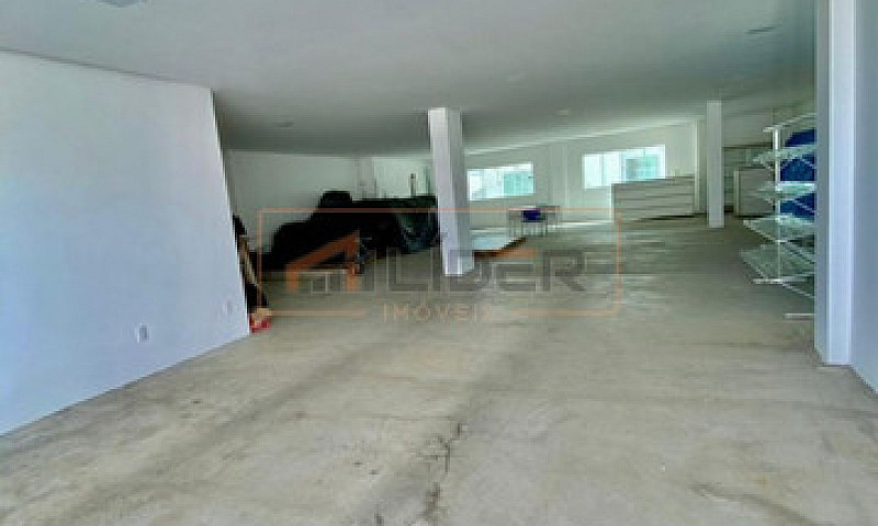 Casa Triplex Residen...