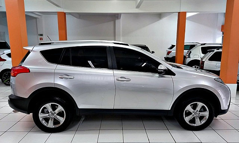 Toyota- Rav4 2.0 4X2...