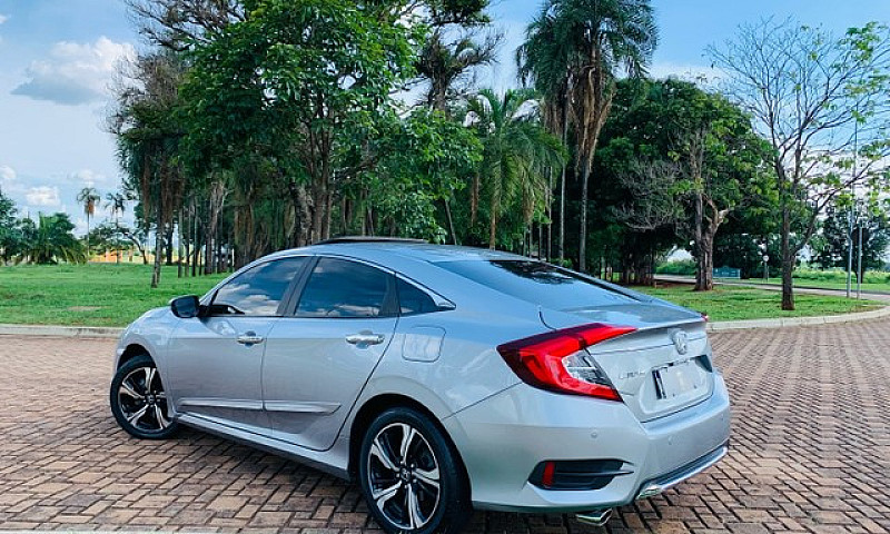 Honda / Civic Tourin...
