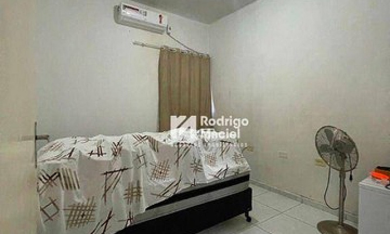 Casa Com 3 Dormitóri...