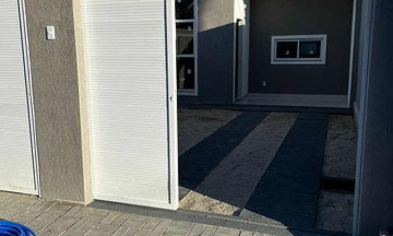 Casa De Três Quartos...