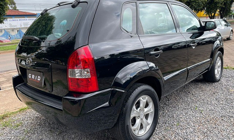 Hyundai Tucson Gl 2....