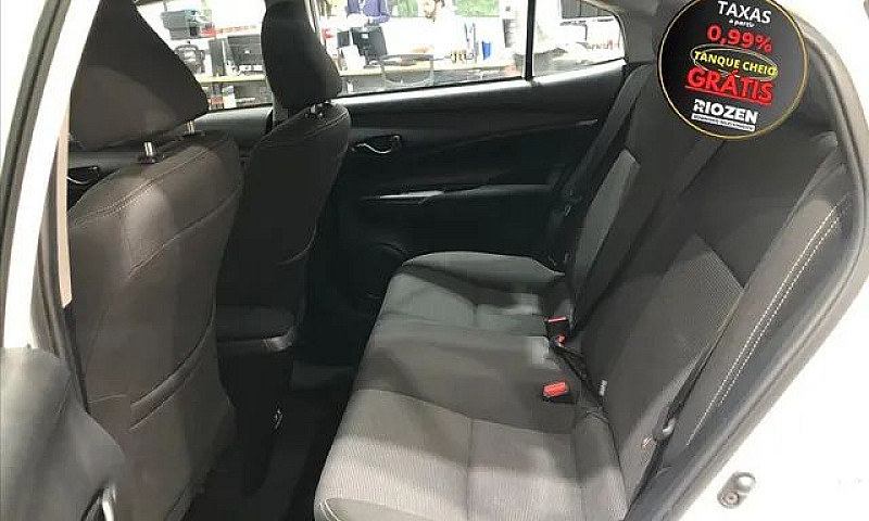 Toyota Yaris 1.5 16V...