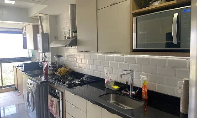 Apartamento Com Uma ...
