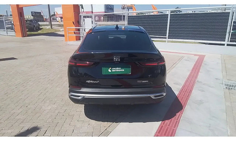 Fiat Fastback 2024 1...