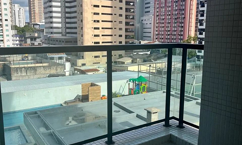Loft No Umarizal Mob...