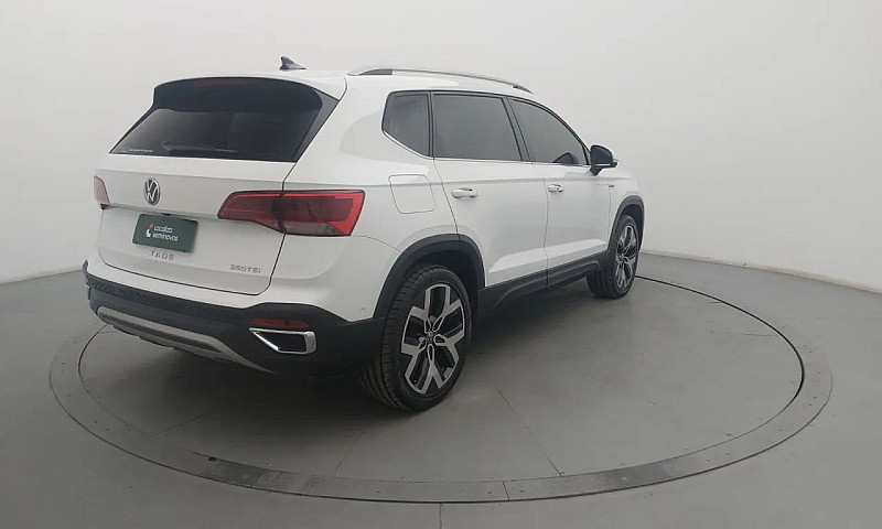 Volkswagen Taos High...
