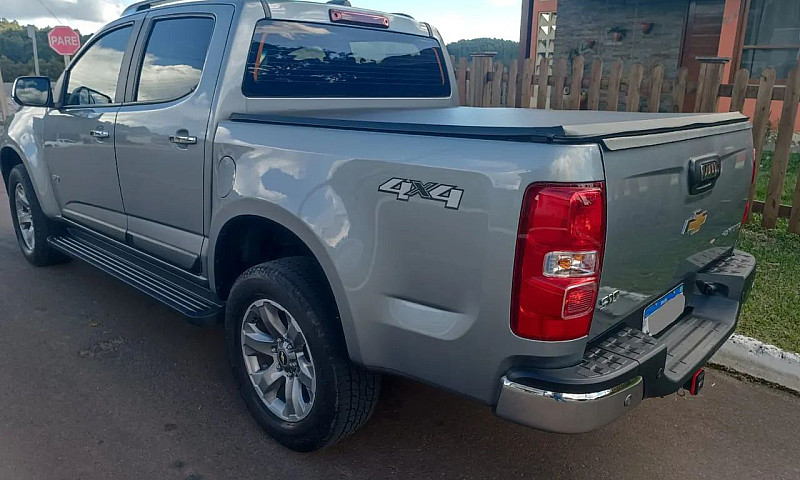 Chevrolet S10 Pick-U...