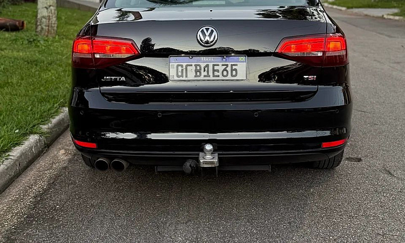 Volkswagen Jetta Com...