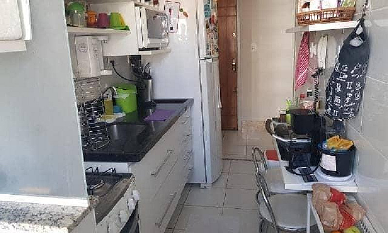 Apartamento 2/4 Impe...