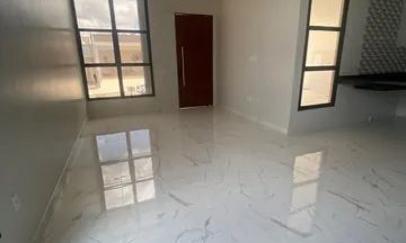 Linda Casa A Venda...