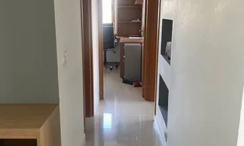 Apartamento Com Uma ...