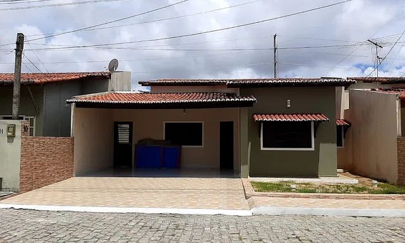 Linda Casa Em Condom...