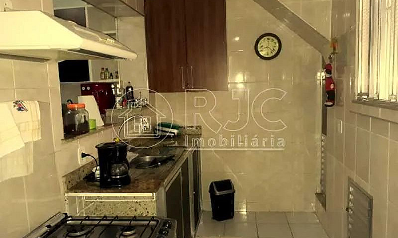 Casa De 266 Metros Q...