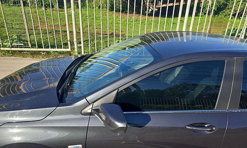 Chevrolet Onix Sedan...