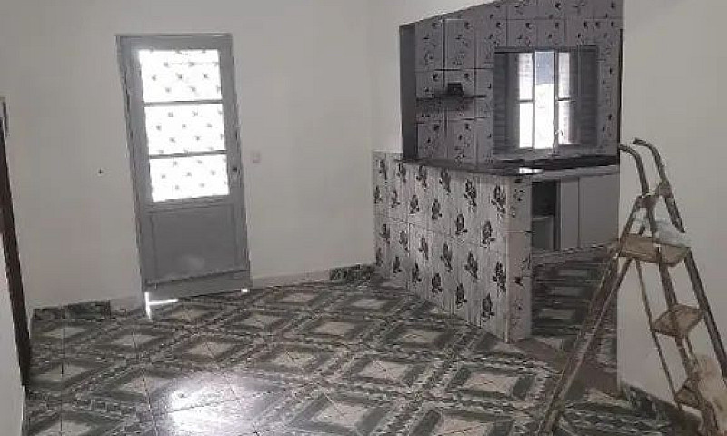 Alugel De Uma Casa...