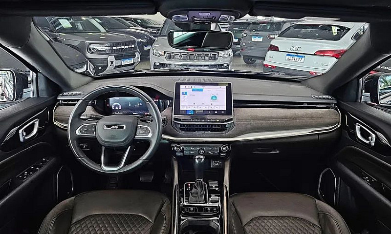 Jeep Commander Overl...