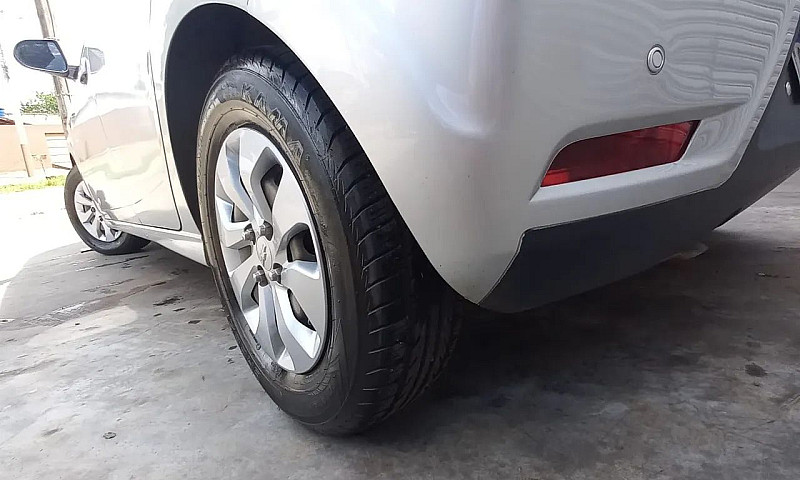 Chevrolet Onix Hatch...