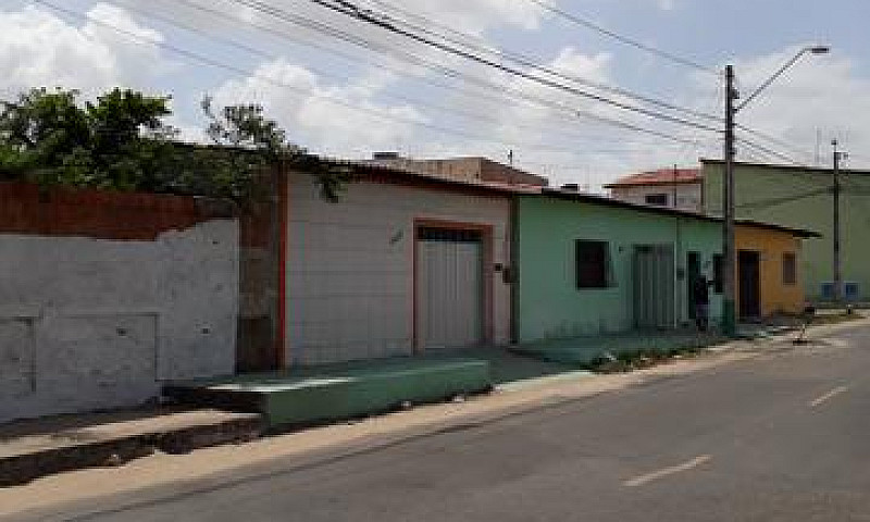 Casa A Venda...