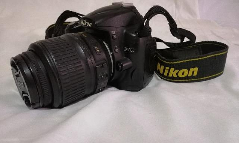 Nikon D5000 Lente 18...