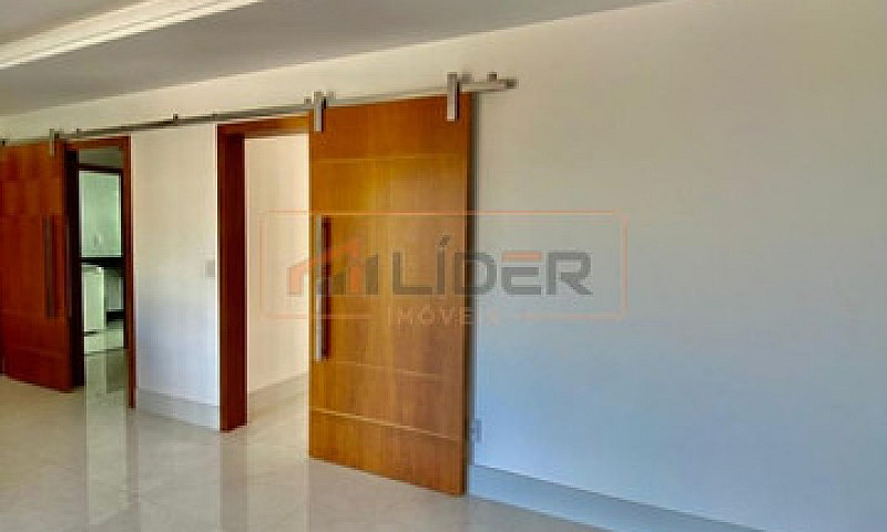 Casa Triplex Residen...