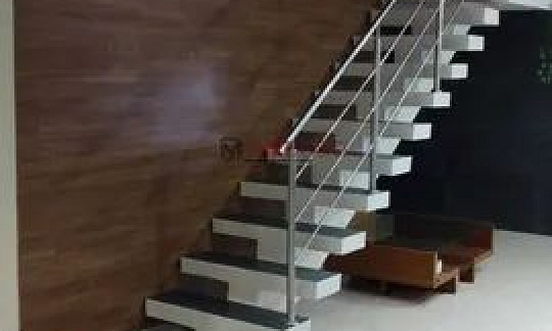 Linda Casa De Alto P...