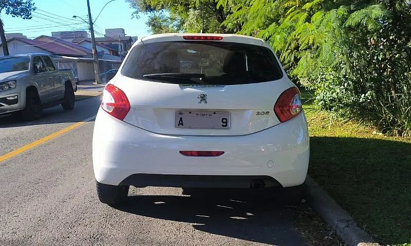 Peugeot 208 Active 1...
