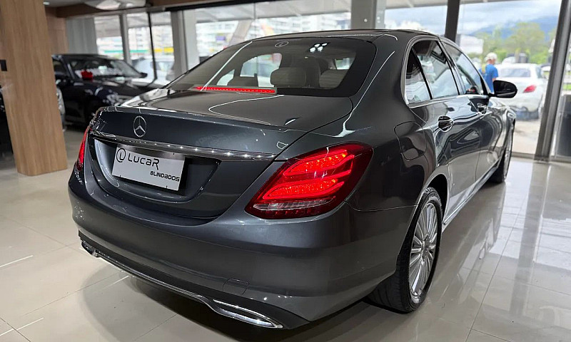 Mercedes-Benz C-180 ...