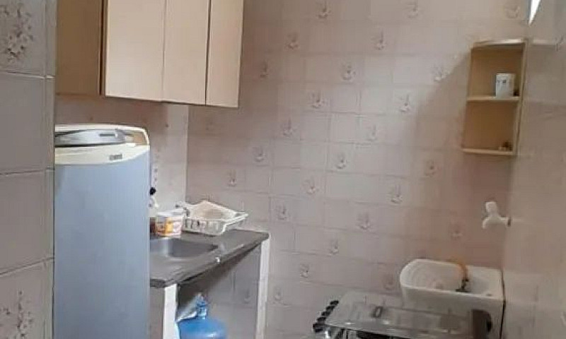 Aluga-Se Kitnet 1,30...