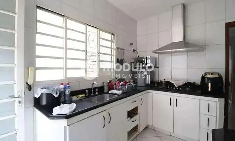 Casa Residencial Dis...