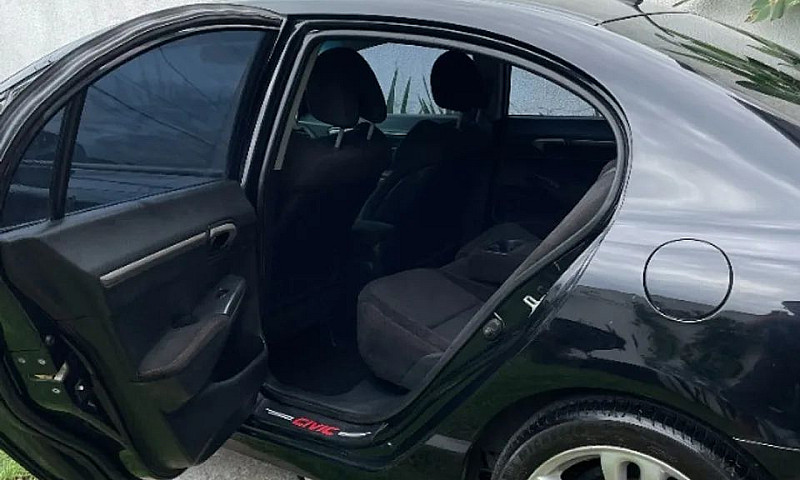 Honda Civic Sedan Si...