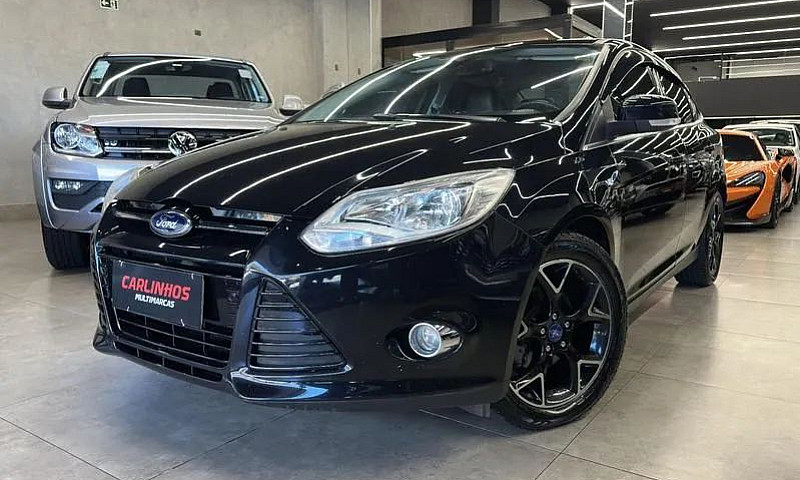 Ford Focus Sedan 2.0...