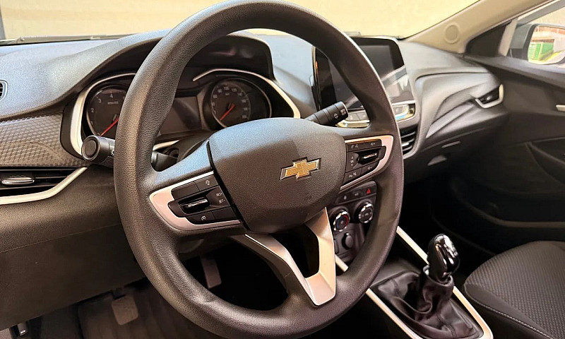 Chevrolet Onix Plus ...