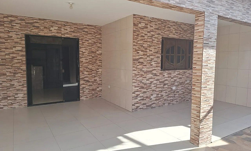 Vende-Se Casa Primei...
