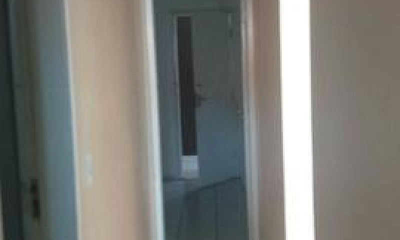 Alugo Excelente Casa...