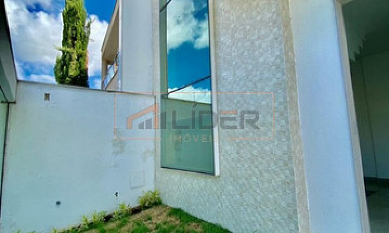 Casa Triplex Residen...