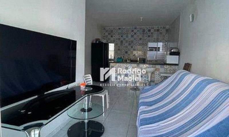 Casa Com 3 Dormitóri...