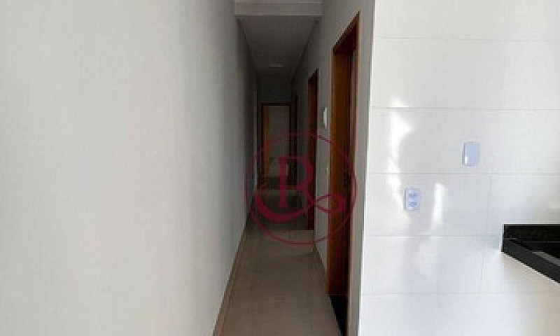 Casa Com 3 Quartos À...