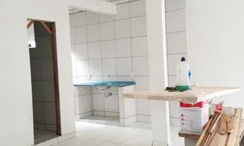 Aluga-Se Apartamento...