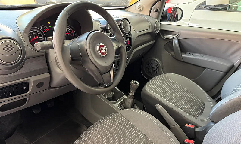 Fiat Palio Attractiv...