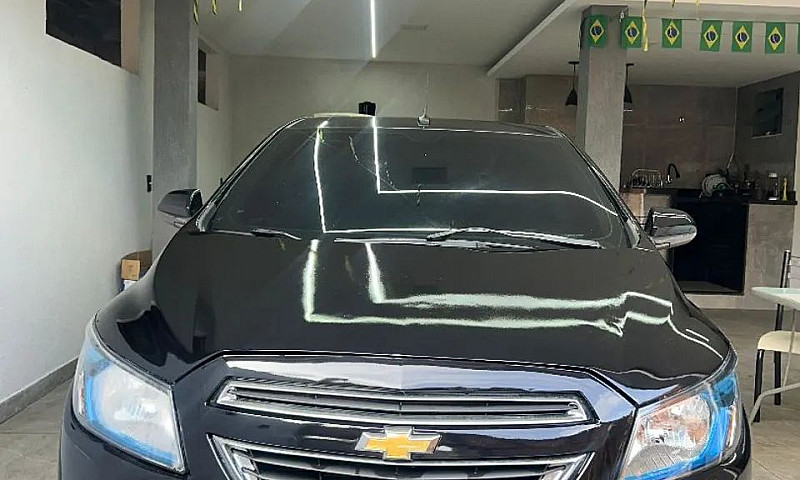 Chevrolet Onix Hatch...