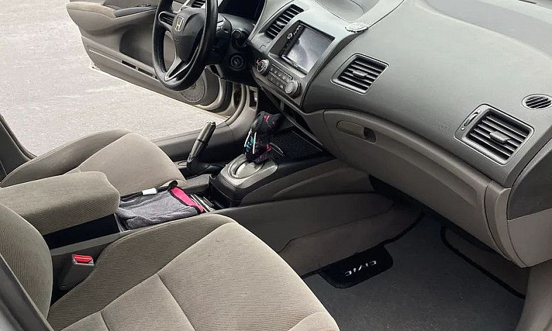 Honda Civic Sedan Lx...