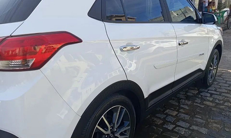Hyundai Creta Presti...