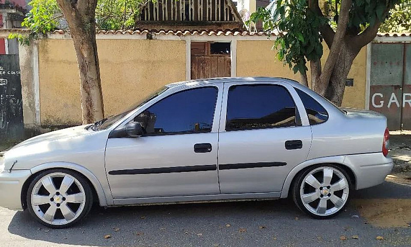 Chevrolet Corsa Sed....