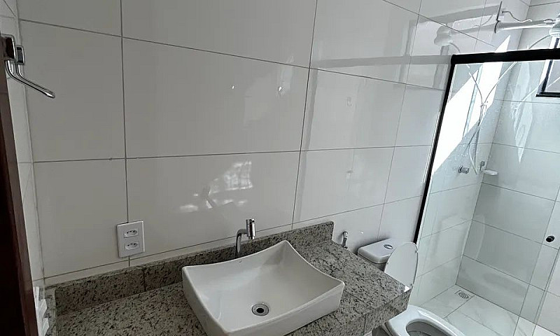 Alugo Belíssima Casa...