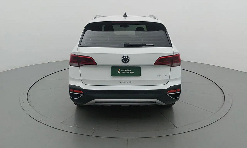 Volkswagen Taos High...