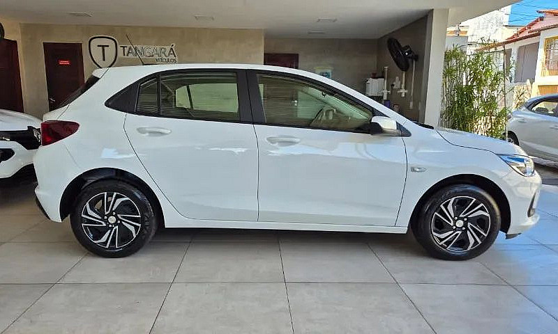 Chevrolet Onix Hatch...