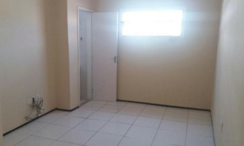 Alugo Excelente Casa...