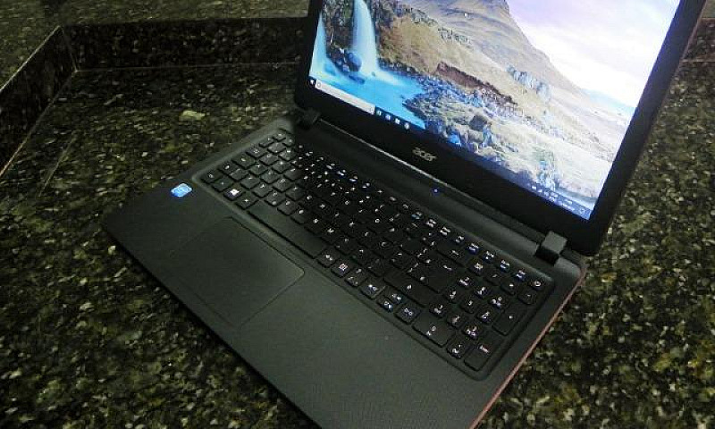 Notebook Acer Quadco...